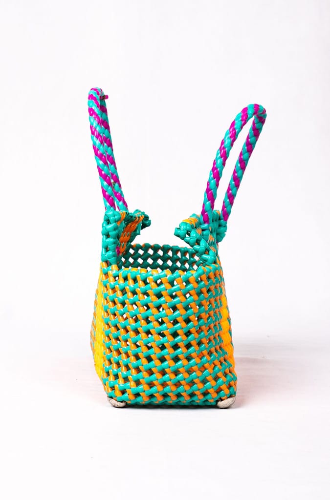 HAND MADE PLASTIC WIRE BAG