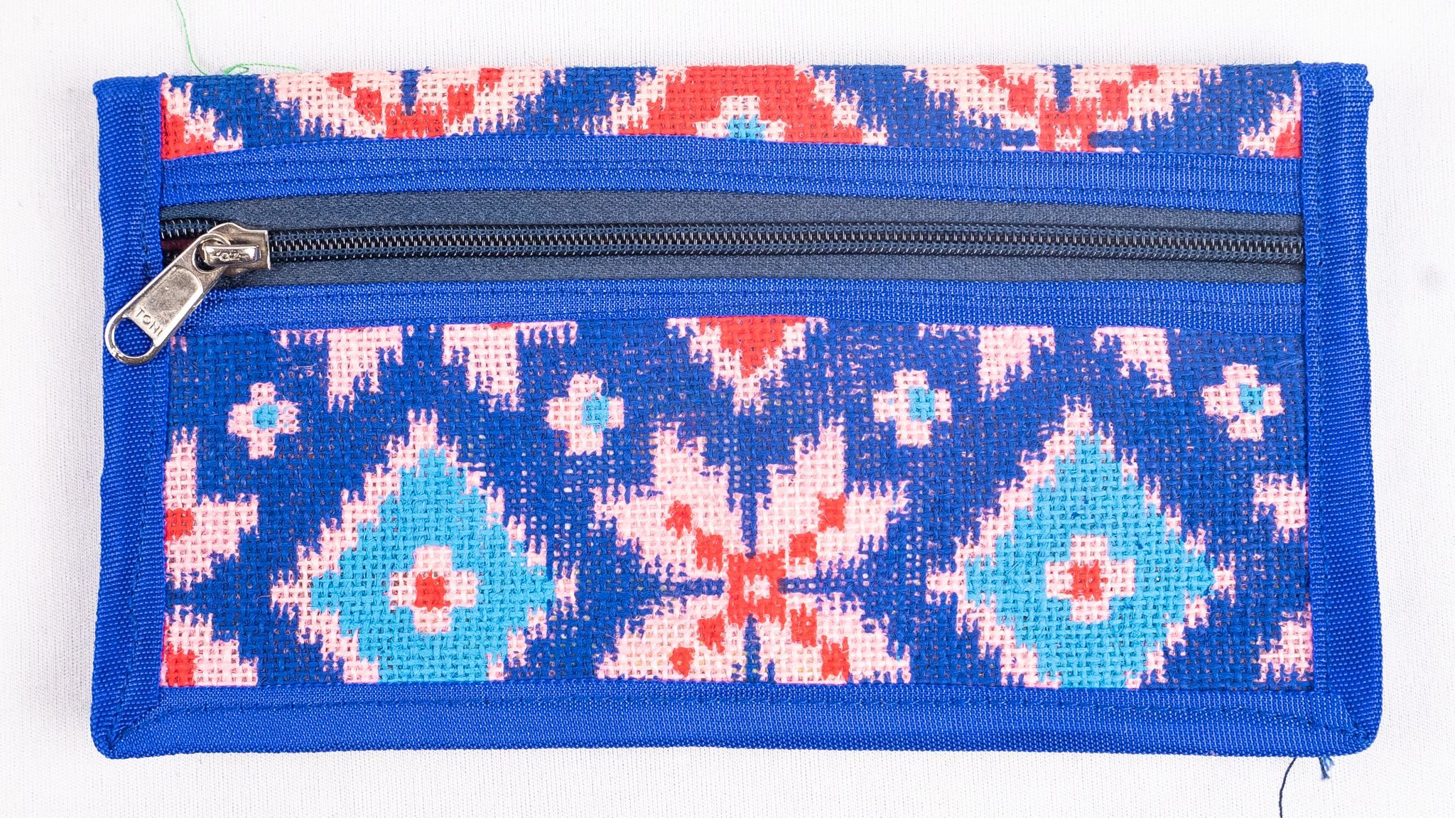 Boho-chic embroidered coin purse