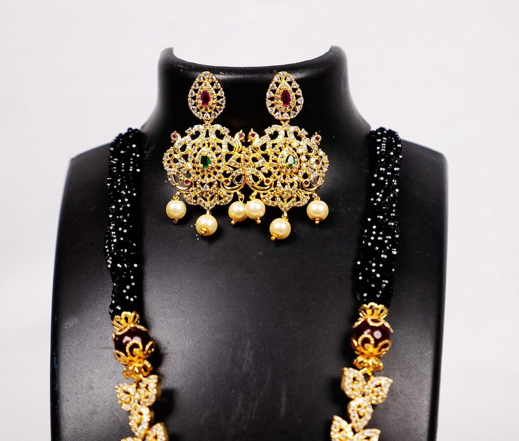 **Indian Traditional Gold Plated Kempu Stone Necklace Set With Black Beads**