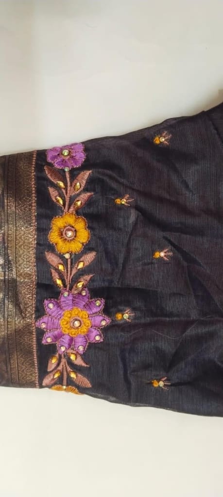 computer embroidery blouse