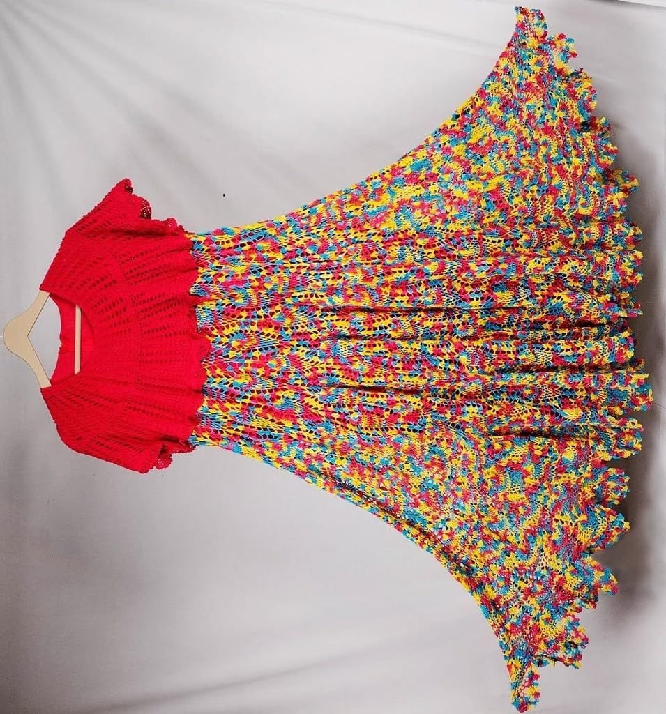 Lace work multicolor middie