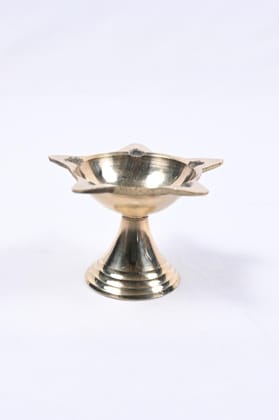 "Traditional Indian Brass Oil Lamp - Diya" pack of 2