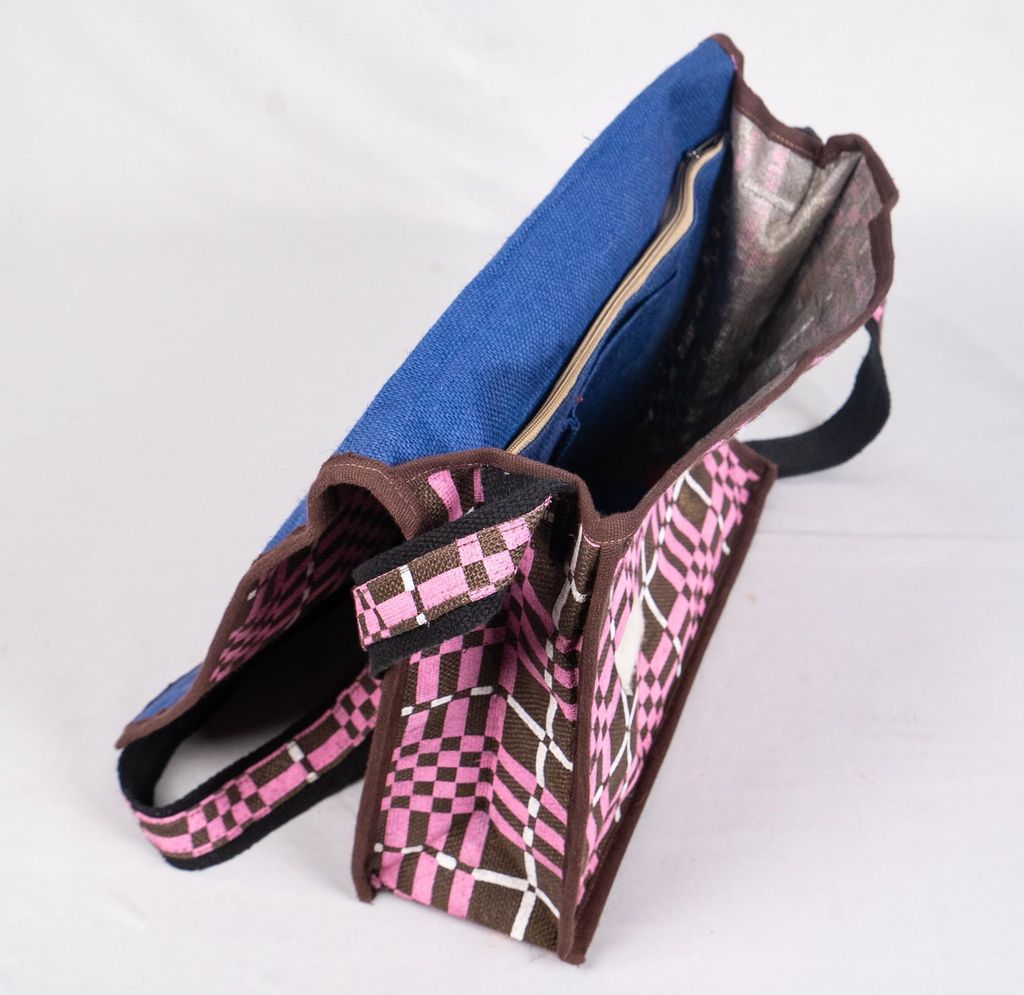 Retro Checkered Canvas Crossbody Bag with Adjustable Strap