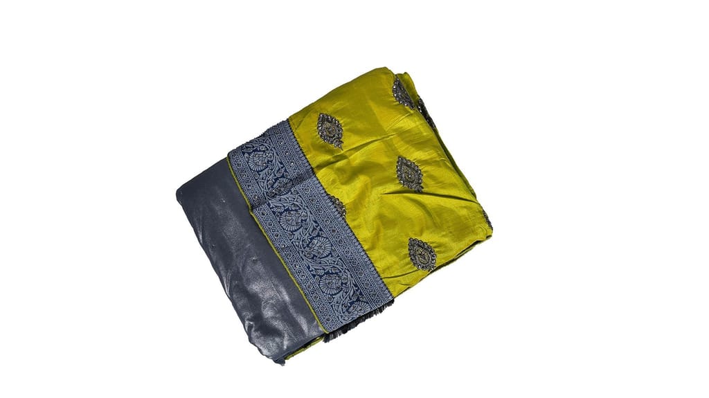 Pattu saree004