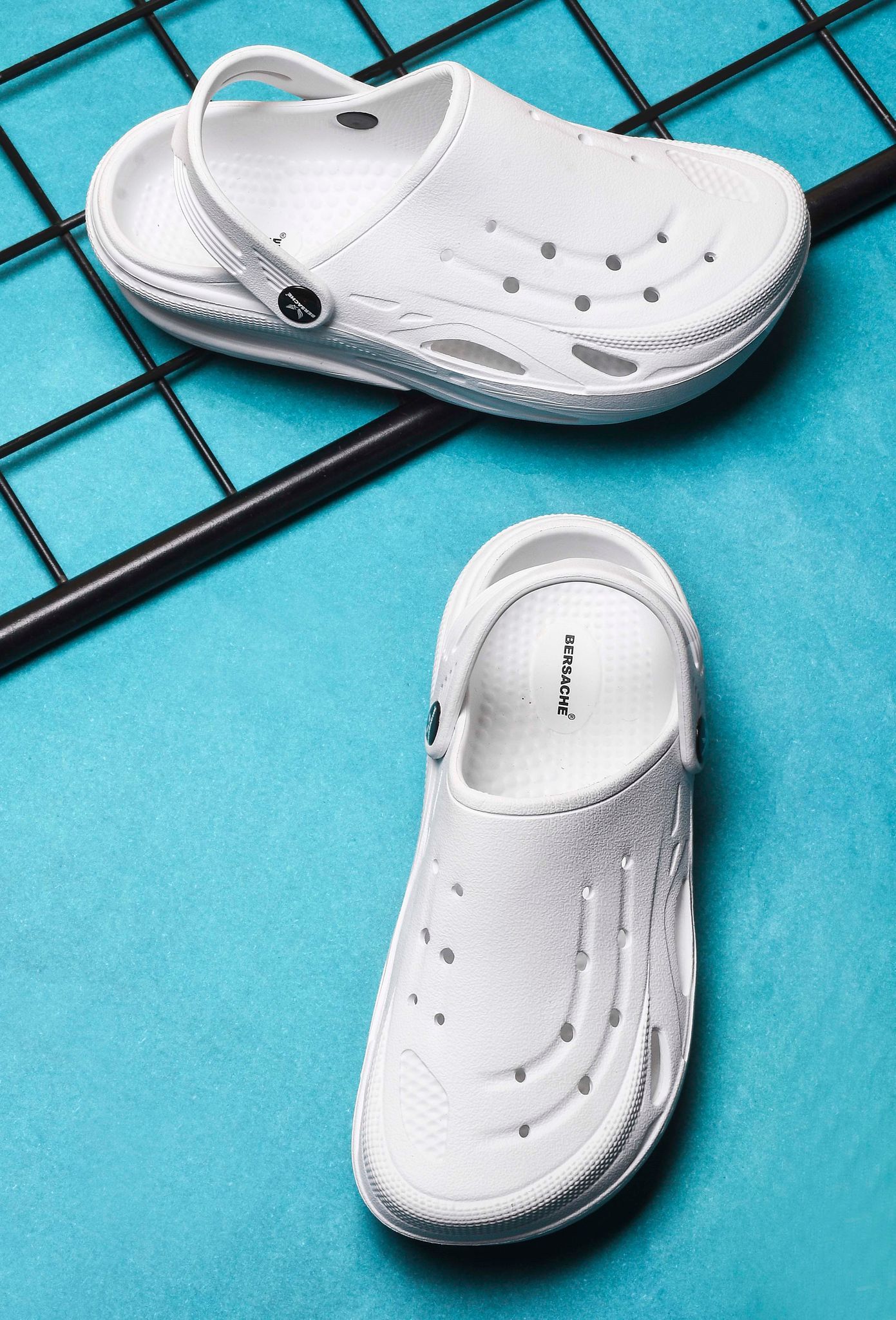 Bersache Extra Soft Classic Casual with Back Strap Regular wear with Ultra Soft & Flexibility Technology Clog for Men's