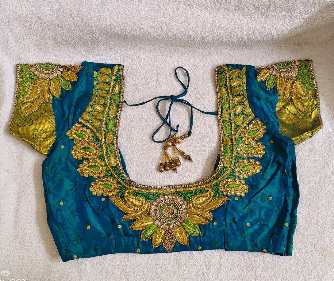 LAKSHMI TAILORING - Green and gold embroidered silk blouse