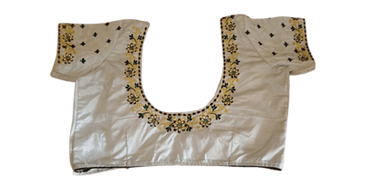 White cotton blouse with floral embroidery White cotton blouse with floral embroidery