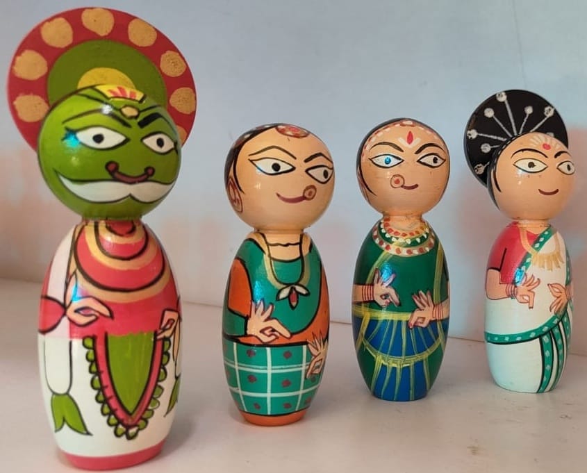 Dancing wooden dolls Kerala Traditional