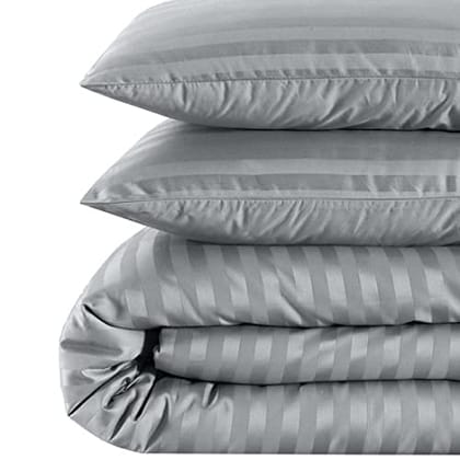 220 TC Cotton King size Comforter with  Bedsheet With 2 Pillow Covers -silver