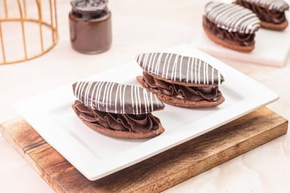Chocolate Boat Tart