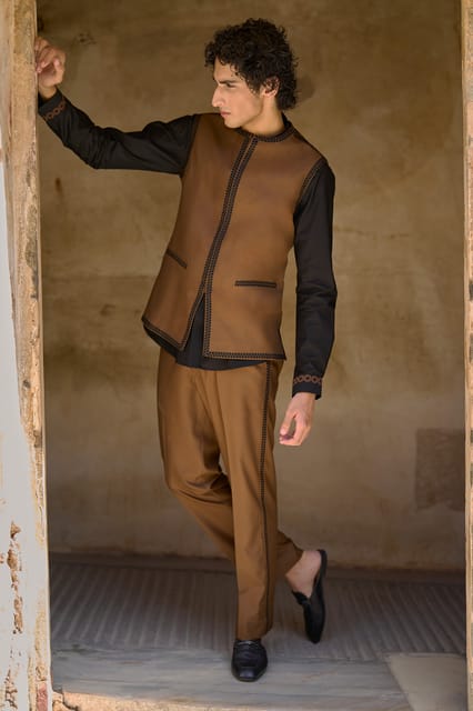 BORDER EMBROIDERED BANDI, SHIRT AND PANT-36 / L