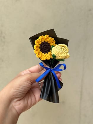 Crochet sunflower & yellow rose mini bouquet