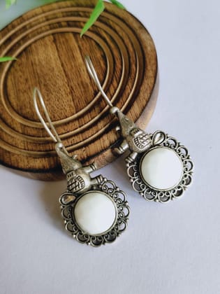 Silver Look-Alike Elephant Earrings with Monalisa Stones | Sarichka-White PLK