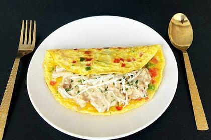 Creamy Chicken Omelette