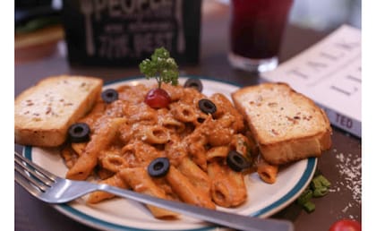 Penne Arrabbiata (Red Sauce)