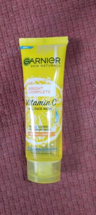 Garnier Vitamin c Gel face wash 