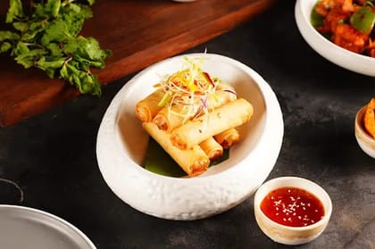 Chicken Spring Roll [6 Pieces]