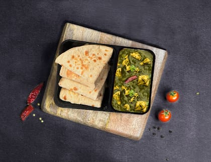 Saag Wala Chicken - Light Meal