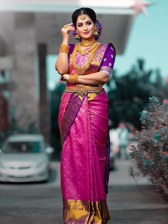 Woven Design Zari Silk Blend Banarasi Saree