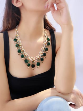 Aslan Green Kundan Necklace-Green