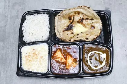Delux Thali