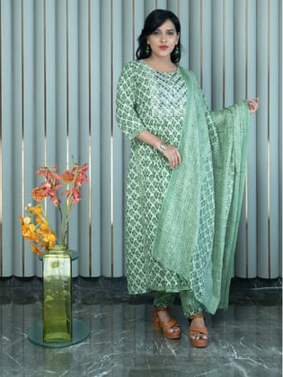 Green Block Print Dupatta Set With Embroidered Yoke-38