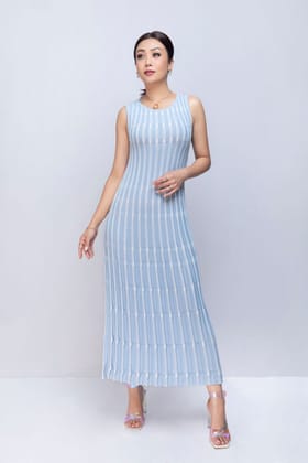 SLEEVELESS PLEAT DRESS
