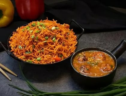 Chicken Hot Dragon Gravy With Schezwan Noodle