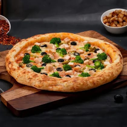 Pizza Di Pollo __ Medium [Thin Crust] [9 Inches]