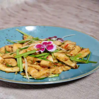 Shredded Chicken Ginger Fresh Chives