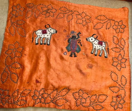 Nathdwara with two cows : Vintage Embroidered Textile