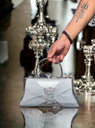 Elegant Sparkle: New Flowers Evening Bags Diamond Tassel Party Clutch-silver