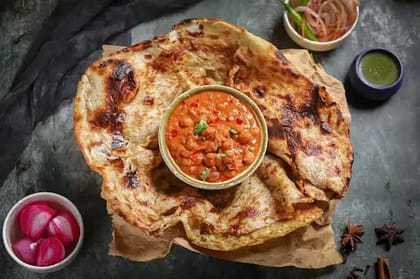 Chole Combo [Serves 1]