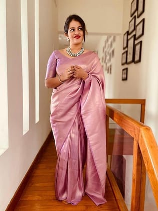 Woven Design Zari Silk Blend Banarasi Saree