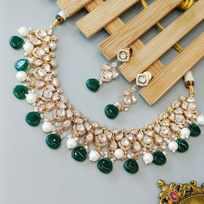 Nayaab Hina neckpiece-Green