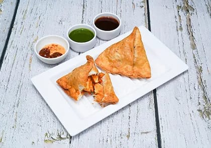 Chilli Paneer Samosa