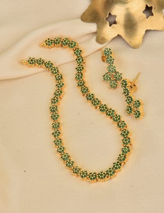 Single Line Star Model Necklace
