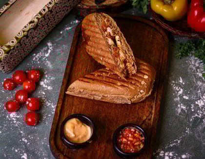 Paneer Tikka Sandwich [4pcs]