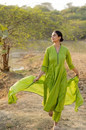 Green Pear Kalidaar Set with Jaamdani Dupatta-XXL