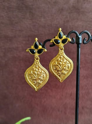 Brass Gold-Plated Stone Dangler Earrings for Party Wear Elegance | Sarichka-Black