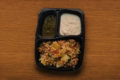 Sabudana Khichdi+chutney +Dahi