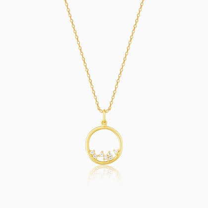 Golden Delicate Halo Pendant With Link Chain