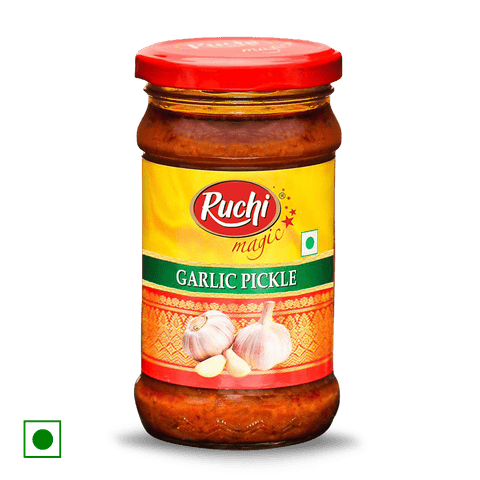 Ruchi Magic Garlic Pickle, 300 gm Bottle