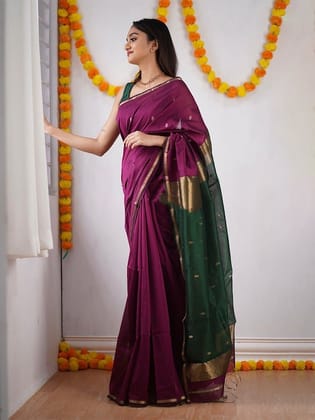 Woven Design Zari Silk Blend Banarasi Saree