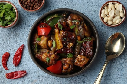 Kung pao chilli paneer dry [8pcs]