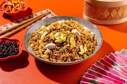 Spicy Dragon Fried Rice With Chicken (Ak)