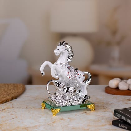 Exquisite Silver Horse Glass Sculpture