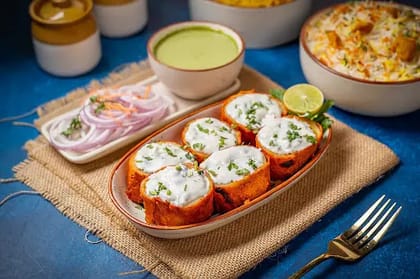 Molten Cheesy Tandoori Aloo (6Pcs)