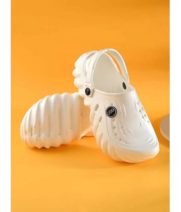 Big Fox - White Mens Clogs - None