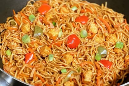 Paneer Chilli Garlic Noodles